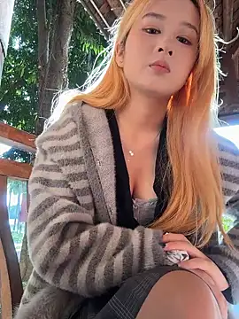 yuki june online show from 11/27/25, 08:26