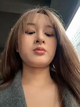 yuki june online show from 02/12/26, 10:15