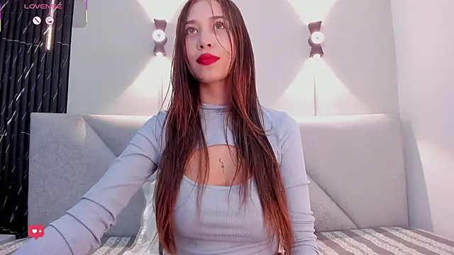 Naomi Rousse online show from 11/04/25, 12:42