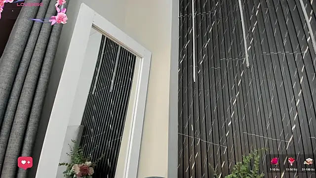 Naomi Rousse online show from 01/09/26, 12:45