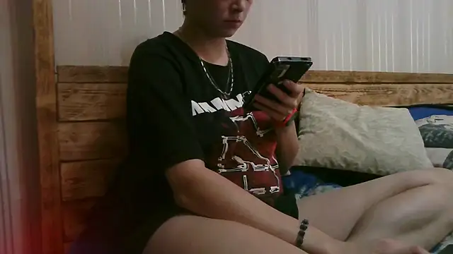 Snapshot of EthelsLover chatting on 10/16/25, 09:17 EthelsLover online show from 10/16/25, 09:17