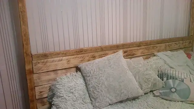 Snapshot of EthelsLover chatting on 11/20/25, 10:05 EthelsLover online show from 11/20/25, 10:05