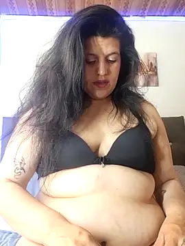 Snapshot of Andrea_secret_ chatting on 04/07/26, 01:57 Andrea secret online show from 04/07/26, 01:57