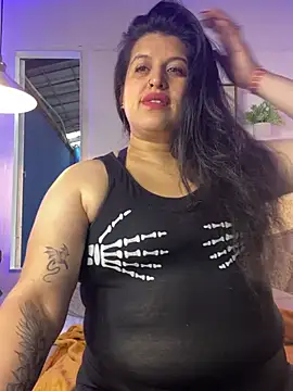 Andrea secret  online show from 06/27/26, 12:00