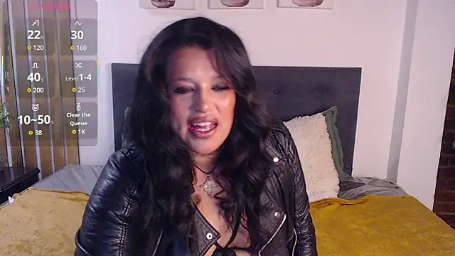 Andrea secret  online show from 12/15/25, 05:08