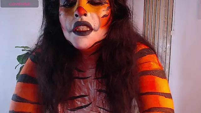 Andrea secret  online show from 10/26/25, 03:12