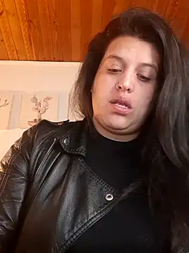 Snapshot of Andrea_secret_ chatting on 03/27/26, 01:45 Andrea secret online show from 03/27/26, 01:45