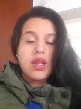 Snapshot of Andrea_secret_ chatting on 03/31/26, 02:52 Andrea secret online show from 03/31/26, 02:52