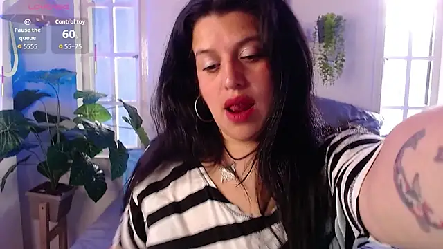 Andrea secret  online show from 10/28/25, 04:17