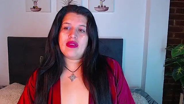 Andrea secret  online show from 10/31/25, 02:13