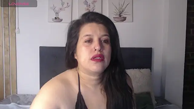 Snapshot of Andrea_secret_ chatting on 02/20/26, 02:30 Andrea secret online show from 02/20/26, 02:30