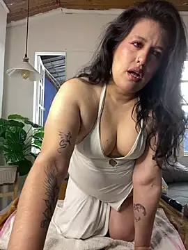 Andrea secret  online show from 05/20/26, 01:52