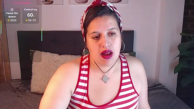 Andrea secret  online show from 10/21/25, 02:38