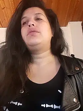 Snapshot of Andrea_secret_ chatting on 03/26/26, 02:04 Andrea secret online show from 03/26/26, 02:04