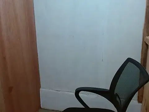 yoursexyladyLory19 online show from 11/10/25, 02:00