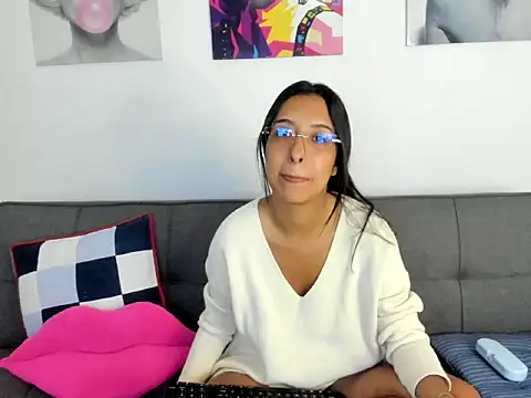 Snapshot of Valerygomez02 chatting on 03/18/26, 06:42 Valerygomez02 online show from 03/18/26, 06:42
