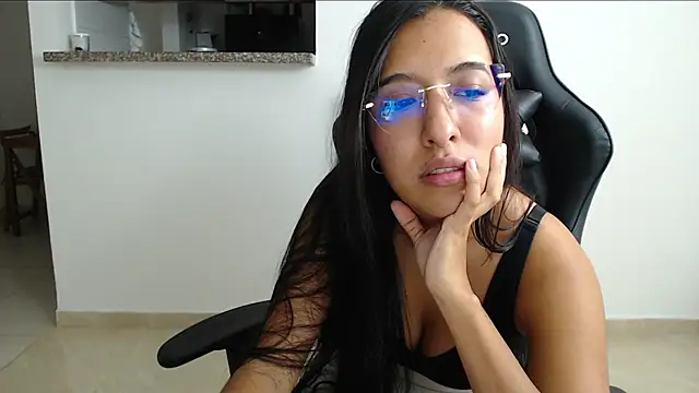 Snapshot of Valerygomez02 chatting on 05/06/26, 08:24 Valerygomez02 online show from 05/06/26, 08:24
