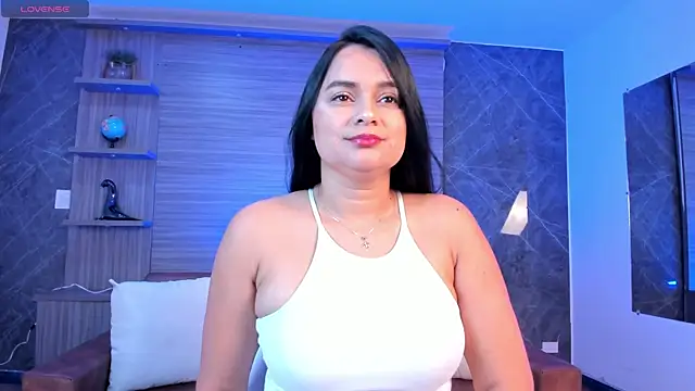 Megancoxx online show from 10/27/25, 10:49