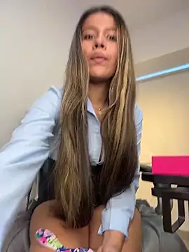 EMILIIA RICHTER   online show from 03/21/26, 07:51