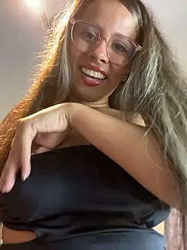 EMILIIA RICHTER   online show from 11/06/25, 06:45