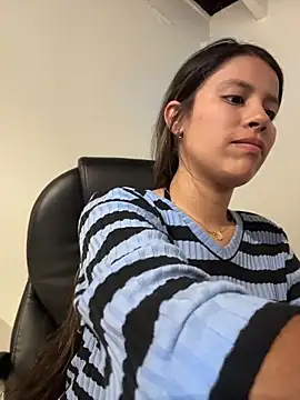 EMILIIA RICHTER   online show from 04/16/26, 06:30