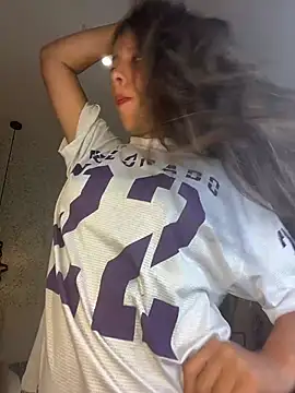 EMILIIA RICHTER   online show from 12/03/25, 07:35