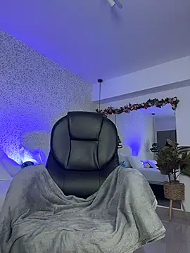 EMILIIA RICHTER   online show from 03/05/26, 07:43