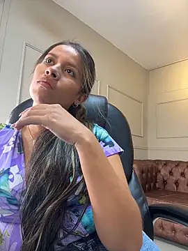 EMILIIA RICHTER   online show from 03/01/26, 11:32