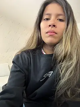 EMILIIA RICHTER   online show from 08/02/26, 11:30