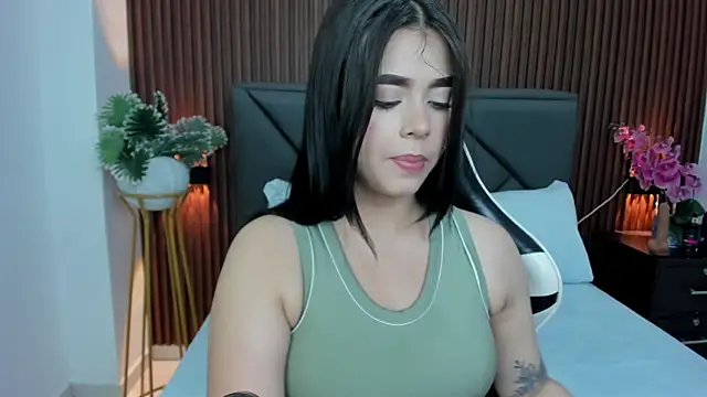 Snapshot of charlote_rossee chatting on 10/07/25, 01:39 charlote rossee online show from 10/07/25, 01:39