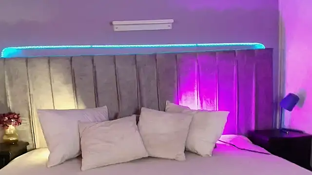 Snapshot of Peytonn_Monroe chatting on 11/10/25, 08:36 Peytonn Monroe online show from 11/10/25, 08:36