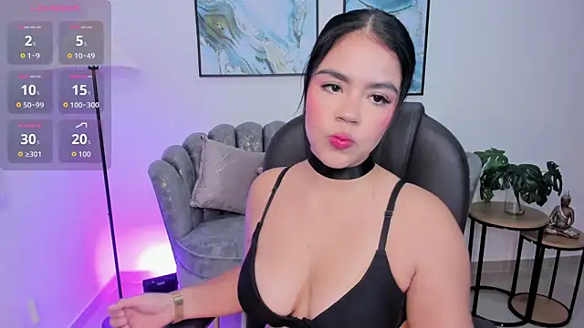 Mila blaze online show from 10/08/25, 12:07