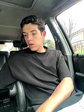 mattebret11 online show from 10/27/25, 05:14