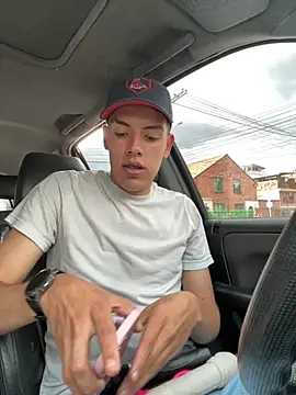 mattebret11 online show from 09/18/25, 07:39