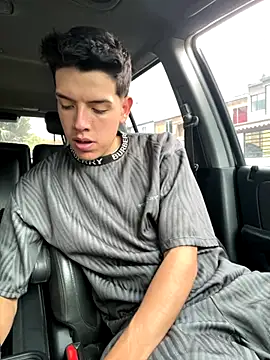 mattebret11 online show from 11/05/25, 03:59