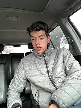 mattebret11 online show from 10/21/25, 05:23