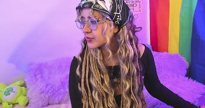 NekoWaifu online show from 11/26/25, 01:22