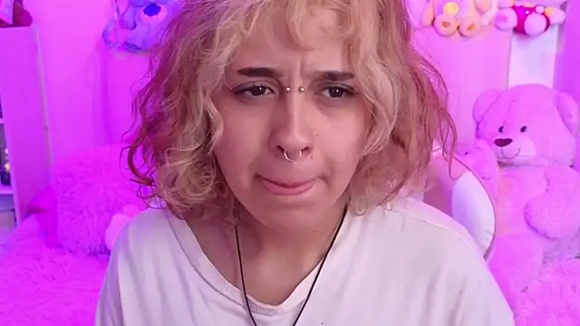 NekoWaifu online show from 03/07/26, 02:55