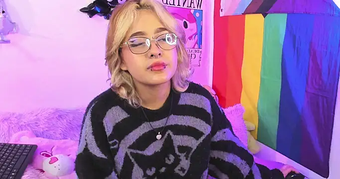 NekoWaifu online show from 10/21/25, 01:10