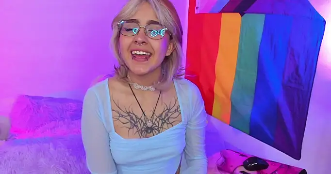 NekoWaifu online show from 09/26/25, 12:23