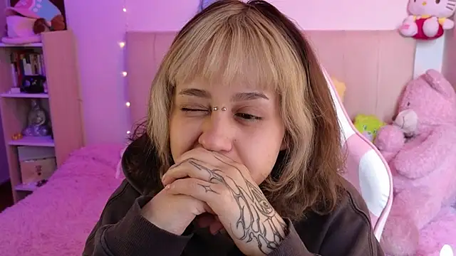 NekoWaifu online show from 03/24/26, 02:28