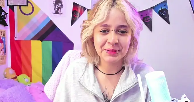 NekoWaifu online show from 10/18/25, 01:24