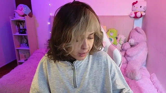 NekoWaifu online show from 03/23/26, 01:44