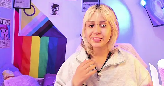 NekoWaifu online show from 11/11/25, 01:17