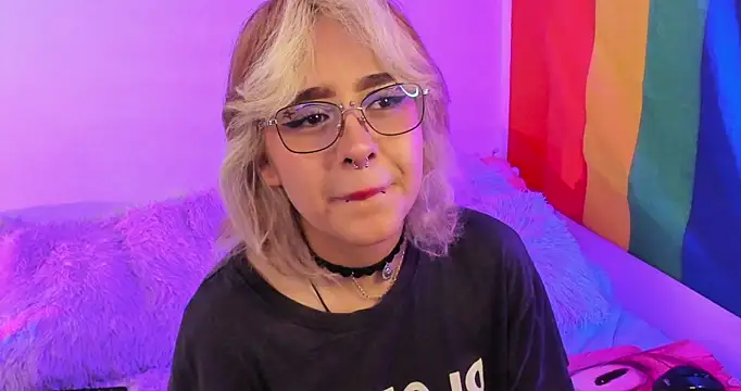 NekoWaifu online show from 10/07/25, 01:12