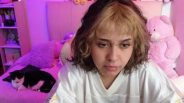 NekoWaifu online show from 03/16/26, 02:43