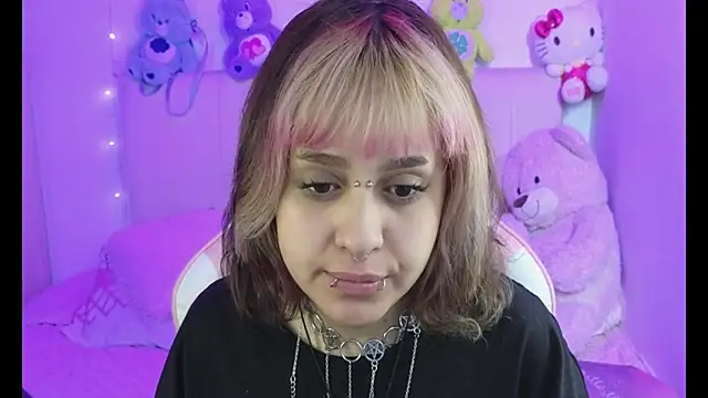 NekoWaifu online show from 04/13/26, 01:26