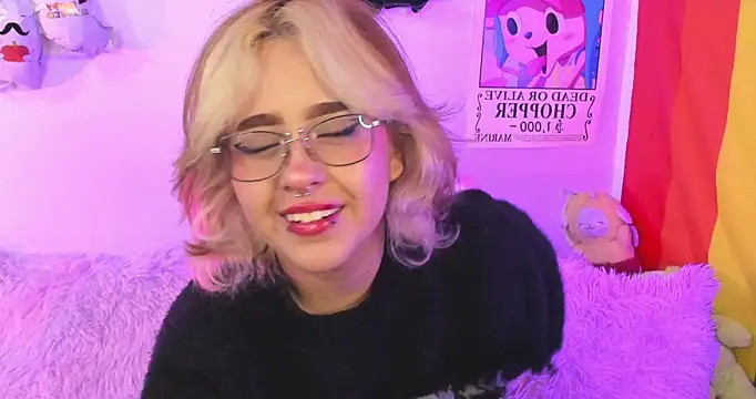 NekoWaifu online show from 10/20/25, 01:00