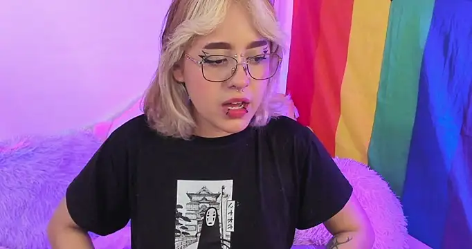 NekoWaifu online show from 10/16/25, 01:08