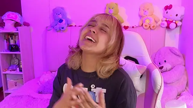 NekoWaifu online show from 03/06/26, 02:12